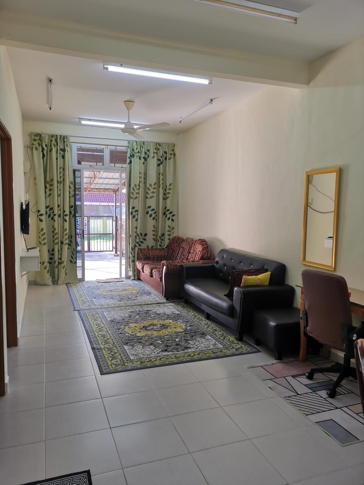 Wafiy Homestay Macang Luaran gambar